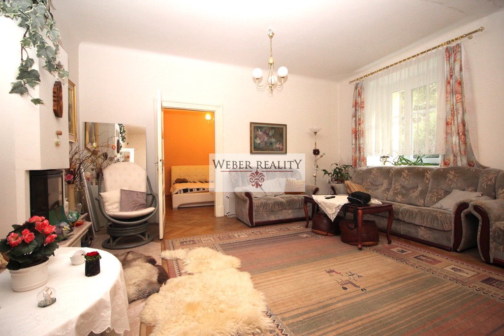 WEBER REALITY 3-izb.zariadený byt v centre Dostojevského rad s vlastnou záhradou, krbom, tiché prostredie 115 m2