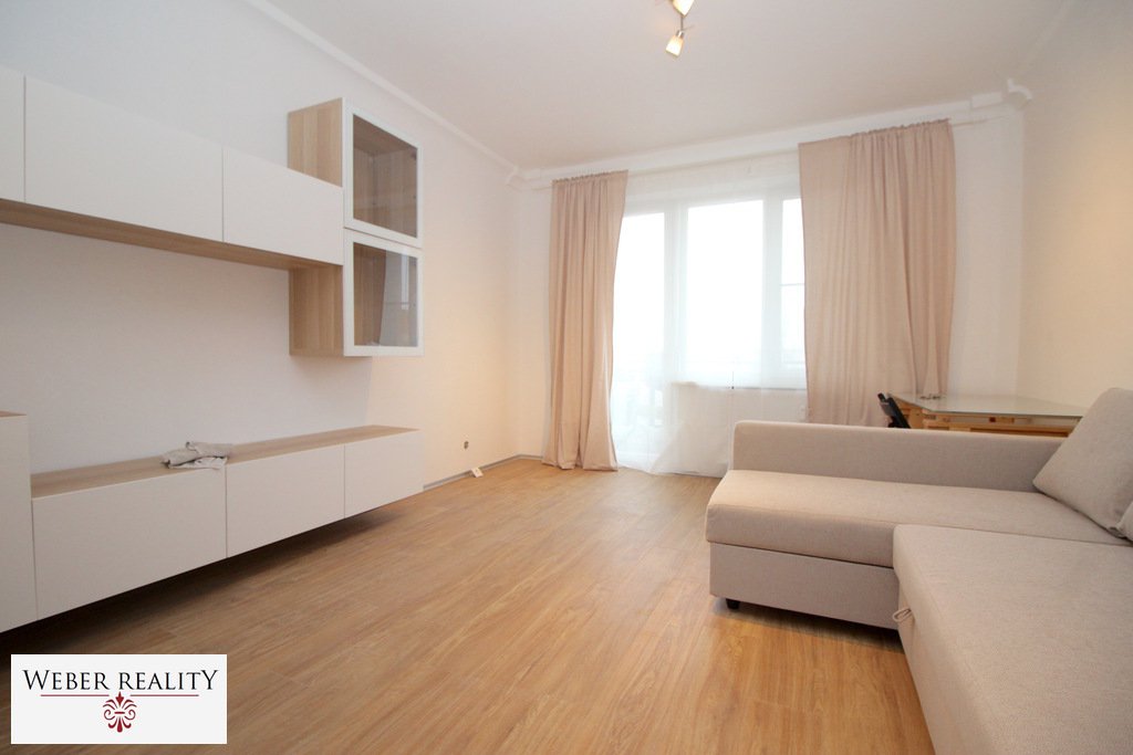 Dáme do prenájmu 1,5-izb.kompletne novo - zariadený byt v Ružinove na Ostredkovej ul. s balkónom, modený a pekný