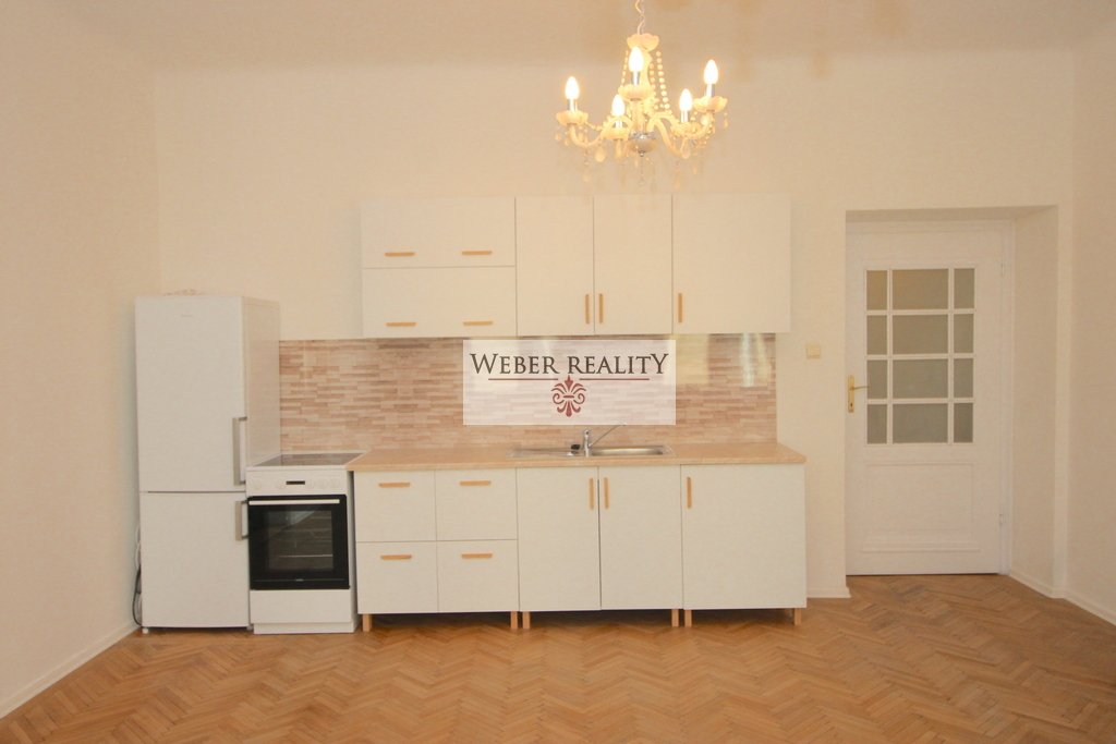 Krásny 2-izb.kompletne zariadený byt pri Dunaji (Vajanského nábr.) novozrekonštruovaný, cena je už vrátane Energií